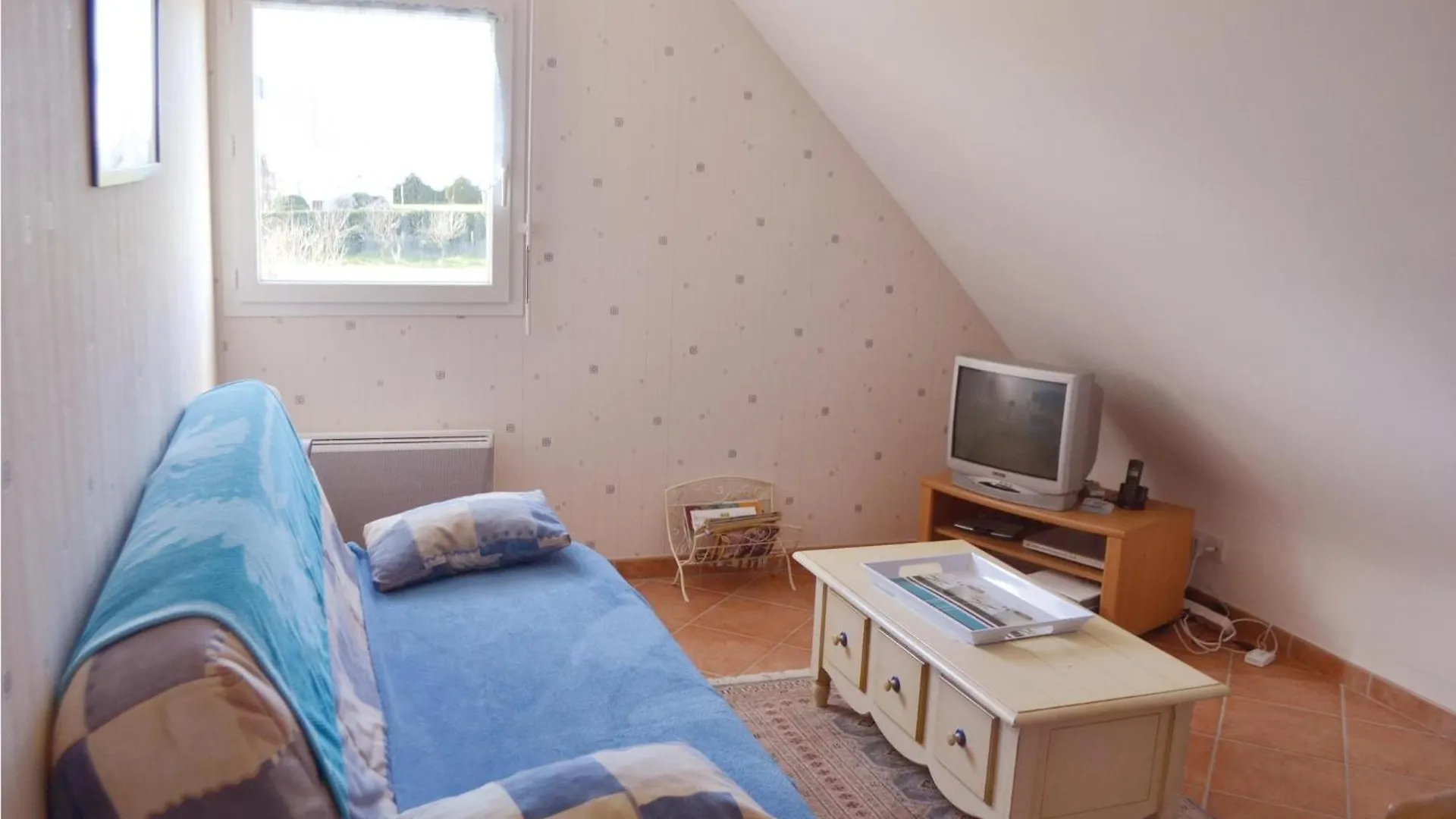 3 Bedroom Beautiful Home In Guéhenno
