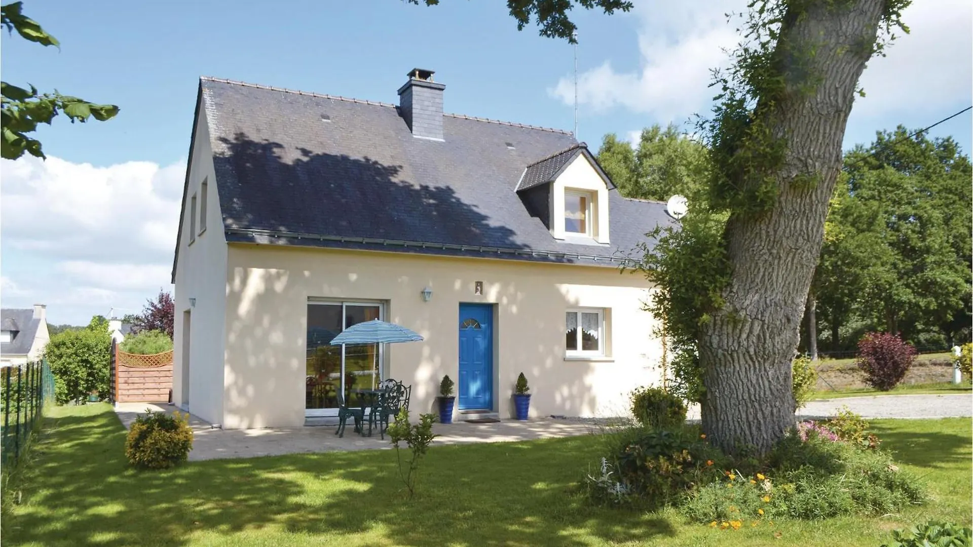Hébergement de vacances 3 Bedroom Beautiful Home In Guéhenno