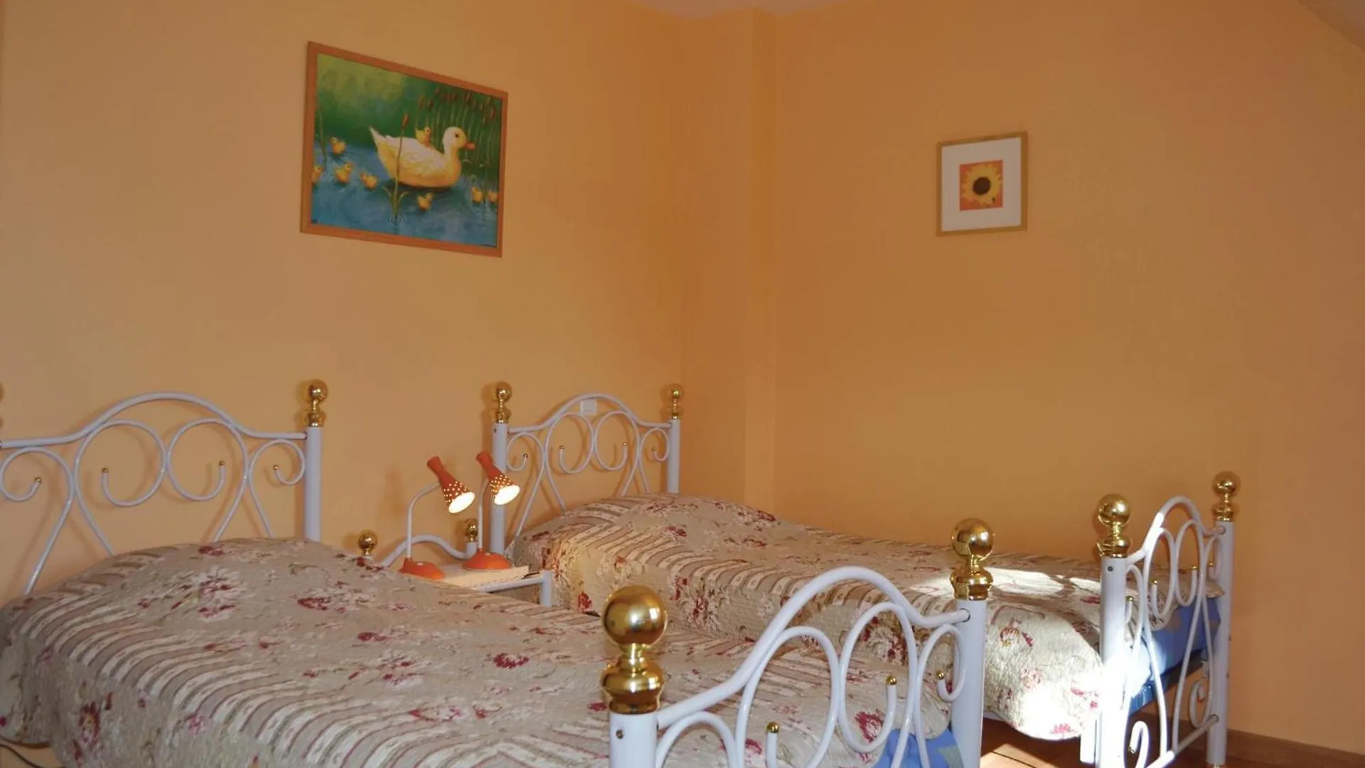 Hébergement de vacances 3 Bedroom Beautiful Home In Guéhenno